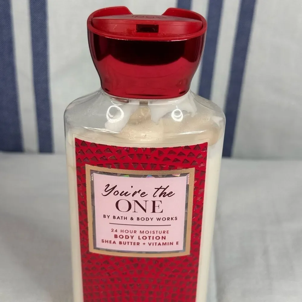Bath & Body Works You're the One  - Red & White